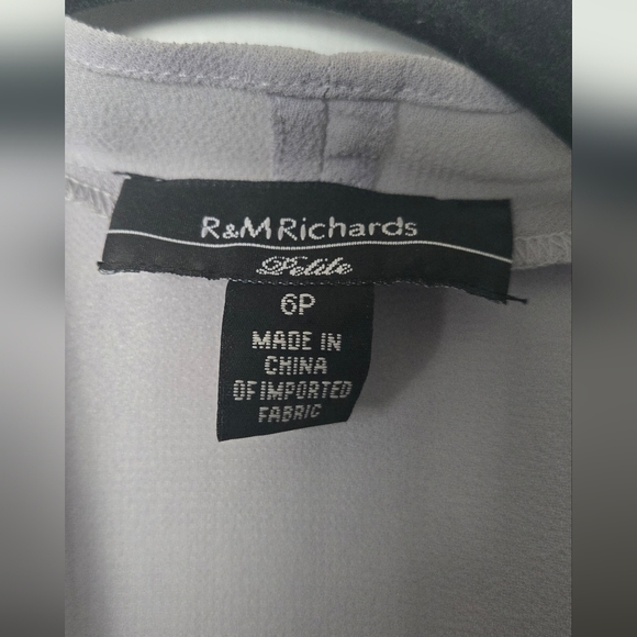 R&M Richards Elegant Gray Attire - Picture 5 of 5